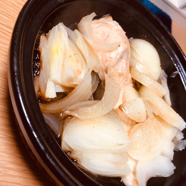 たまねぎ＆秋鮭タジン鍋